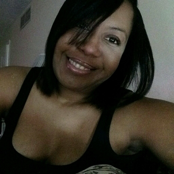 Meet your Posher, Kirsten - Picture 1 of 1